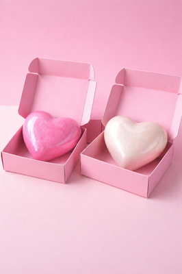 Набір шоколадних сердець Self-Love Ritual: Dark Affair & Strawberry Pralin&eacute;, 220 г GG-10-337 фото